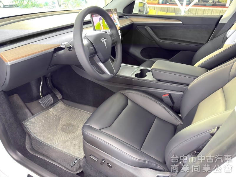 2023年 TESLA Model Y RWD 可全貸