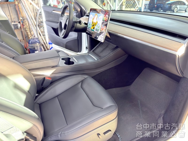 2023年 TESLA Model Y RWD 可全貸