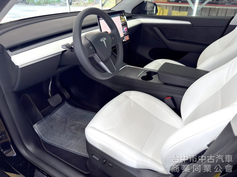 2023年 TESLA Model Y LR 可全貸