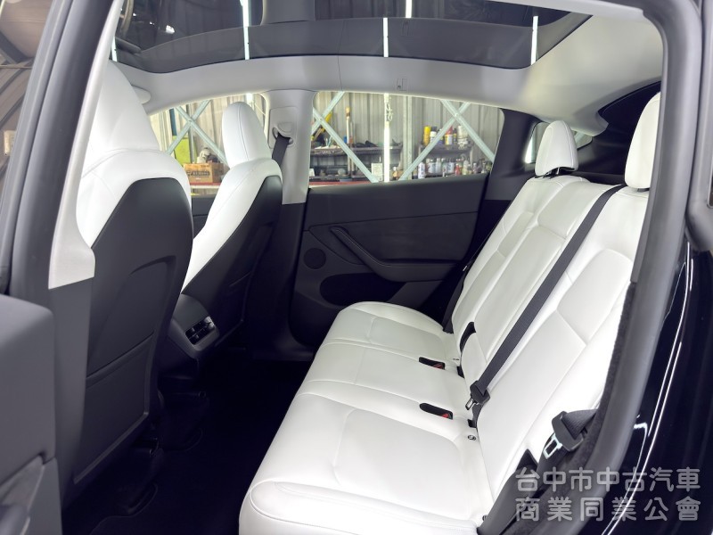 2023年 TESLA Model Y LR 可全貸