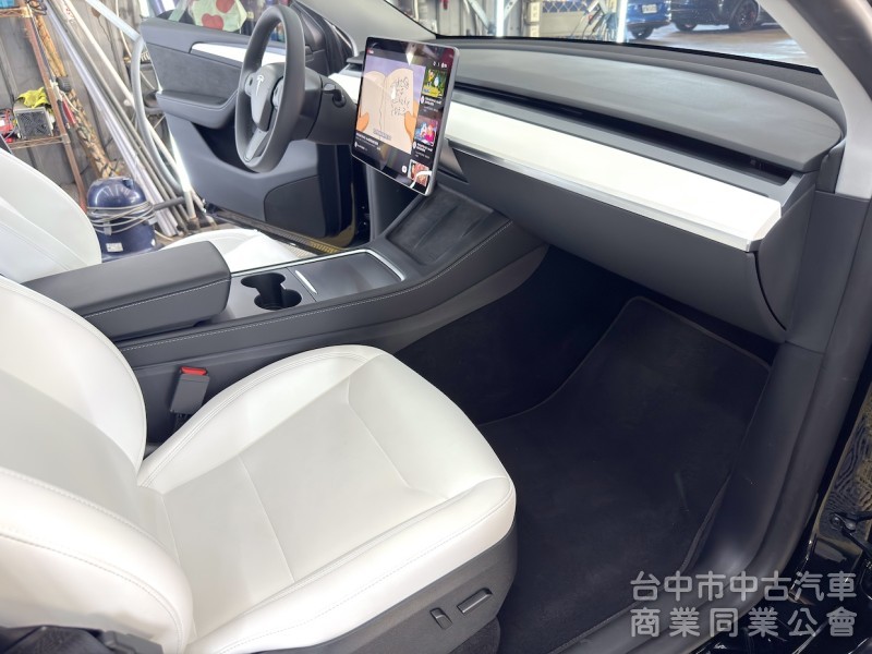 2023年 TESLA Model Y LR 可全貸