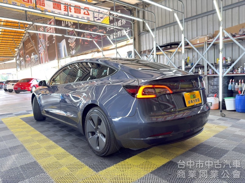 2022年 TESLA Model 3 LFP 可全貸