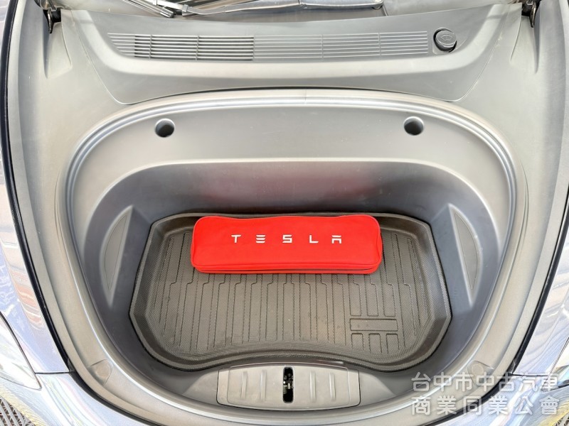 2022年 TESLA Model 3 LFP 可全貸