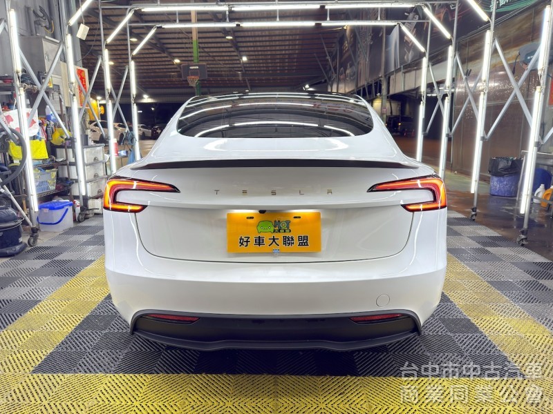 2025年 TESLA Model 3 SR 可全貸