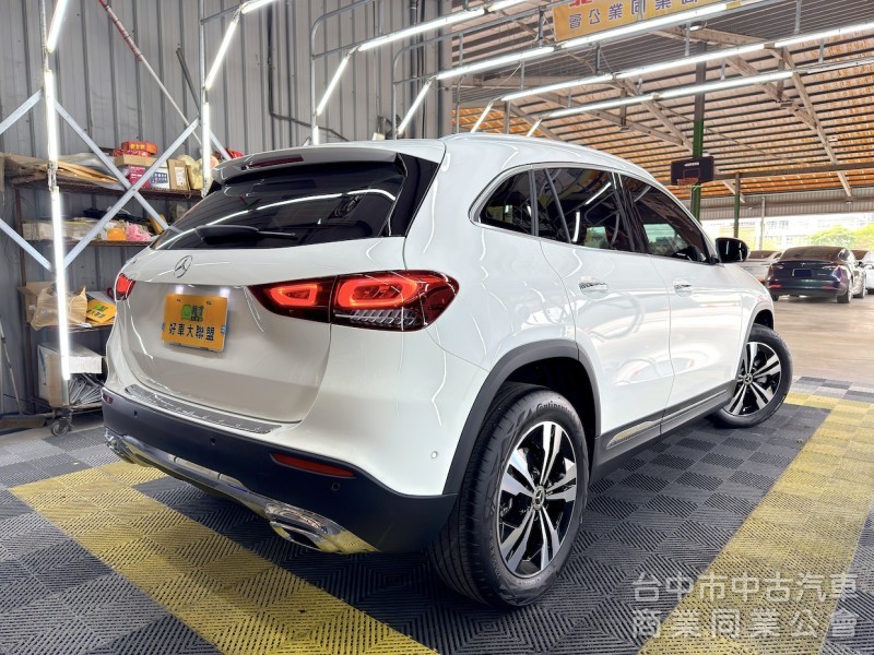 鑫達車業 2021年 BENZ GLA200 23P 可全貸