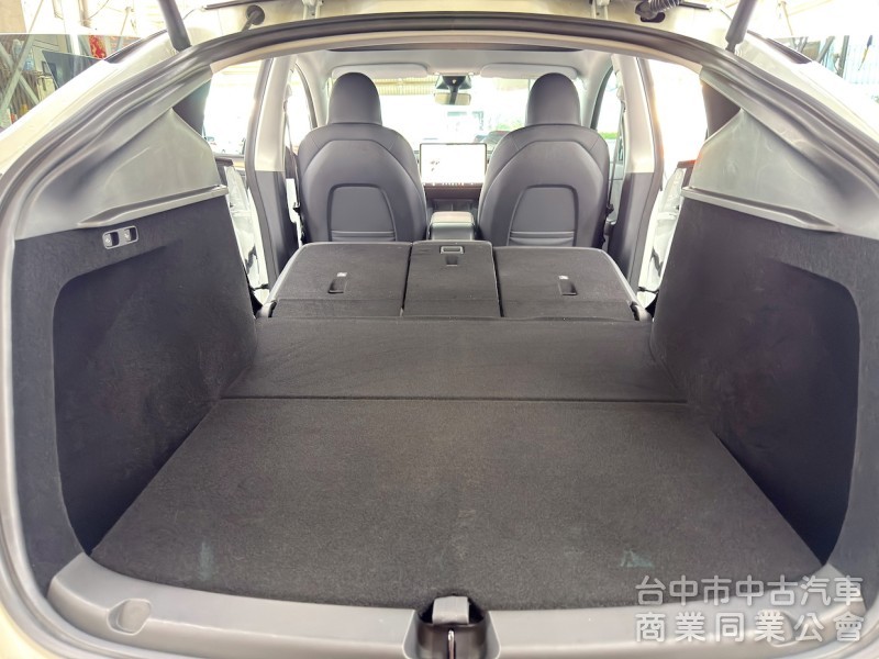 2022年 TESLA Model Y P版 EAP 可全貸