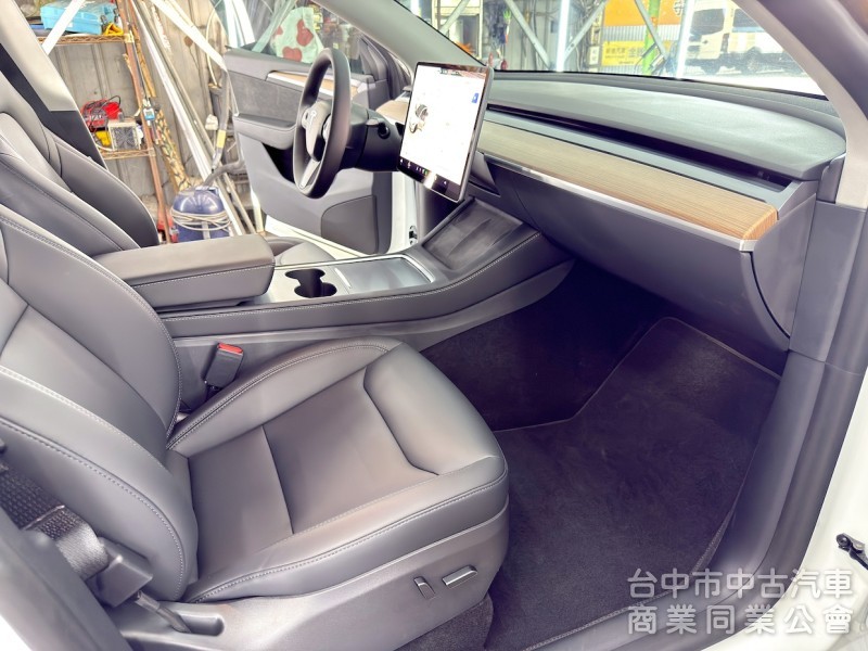 2022年 TESLA Model Y P版 EAP 可全貸
