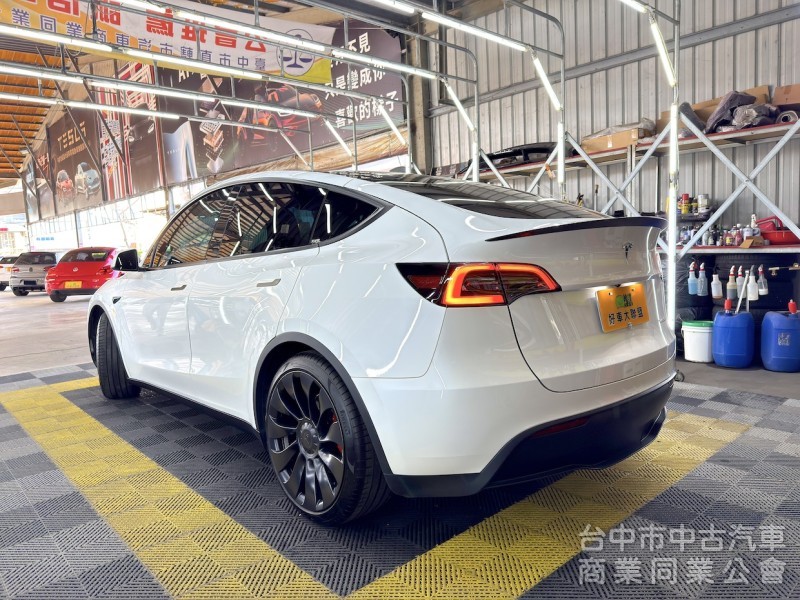 2022年 TESLA Model Y P版 EAP 可全貸