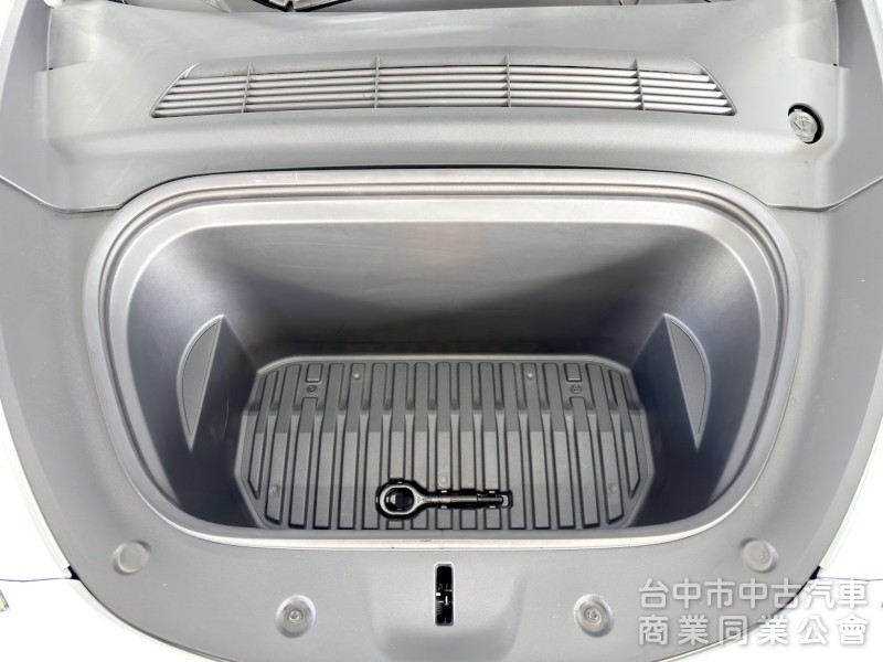 2022年 TESLA Model Y P版 EAP 可全貸