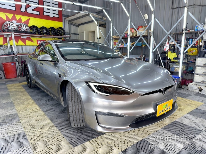 2023年 TESLA Model S Plaid 可全貸
