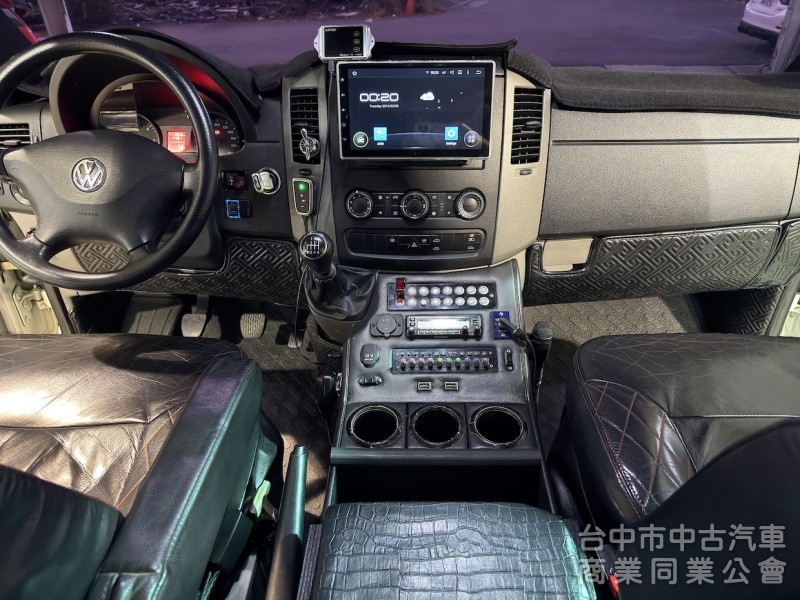 2014年 福斯 CRAFTER 35 KOMBI 高頂 長軸 可全貸