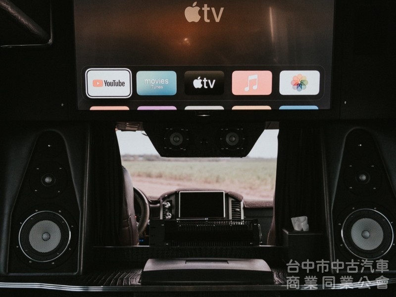 2014年 福斯 CRAFTER 35 KOMBI 高頂 長軸 可全貸