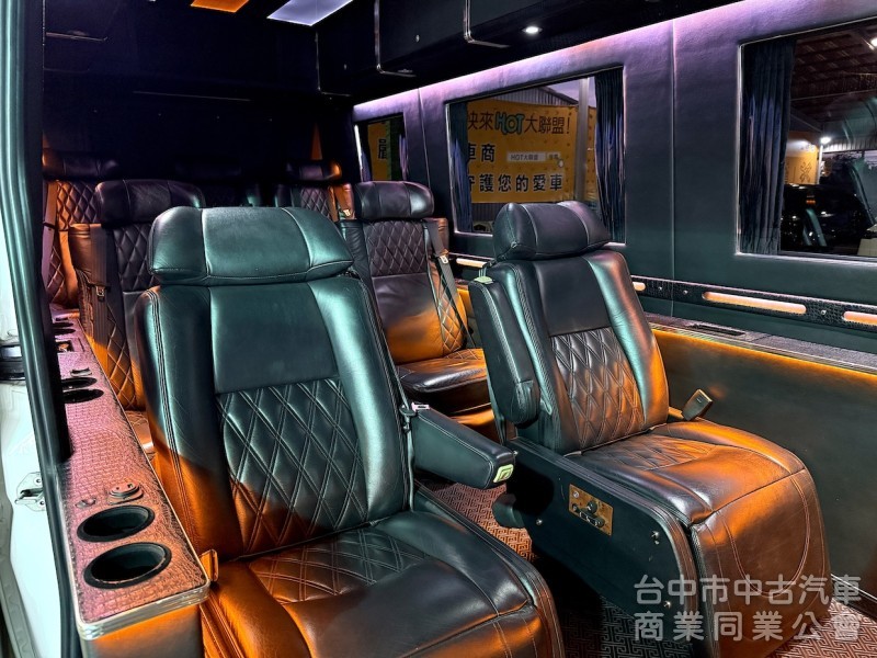 2014年 福斯 CRAFTER 35 KOMBI 高頂 長軸 可全貸