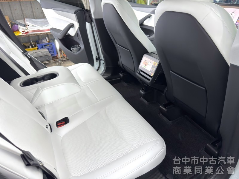 2025年 TESLA Model Y LR EAP 煥新Ｙ 可全貸