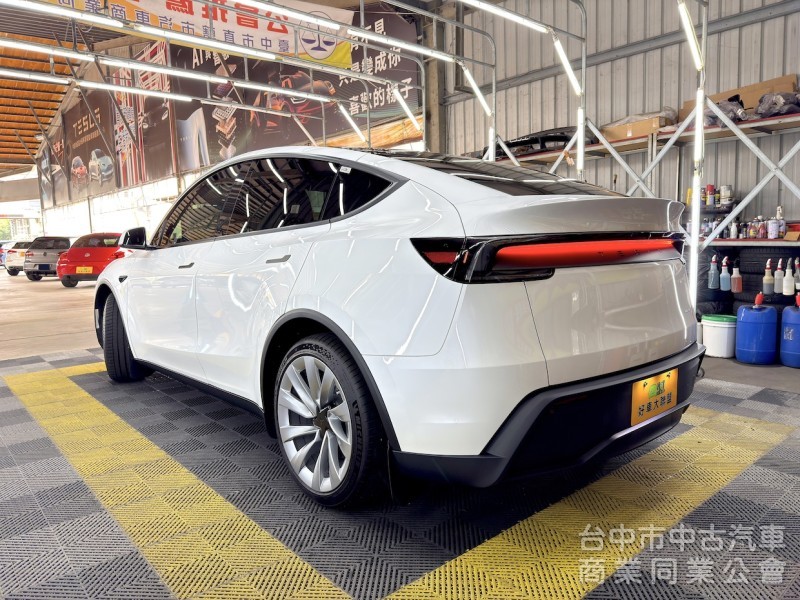 2025年 TESLA Model Y LR EAP 煥新Ｙ 可全貸