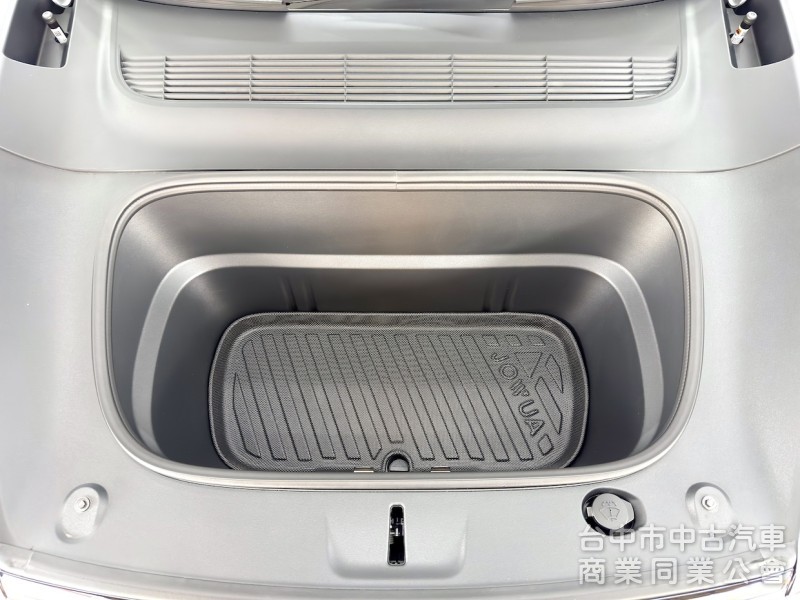 2025年 TESLA Model Y LR EAP 煥新Ｙ 可全貸