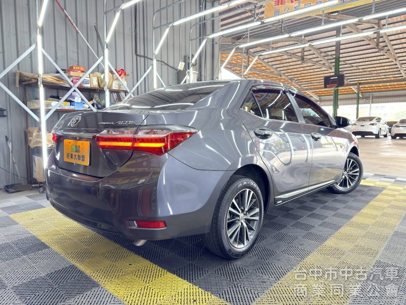 2018年 豐田 ALTIS 跑少 電視 IKEY 可全貸