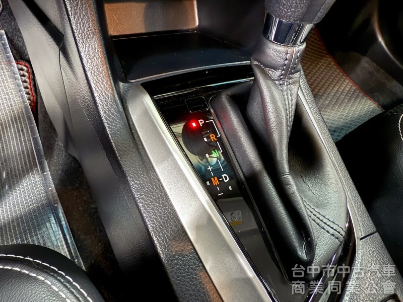 2018年 豐田 ALTIS 跑少 電視 IKEY 可全貸