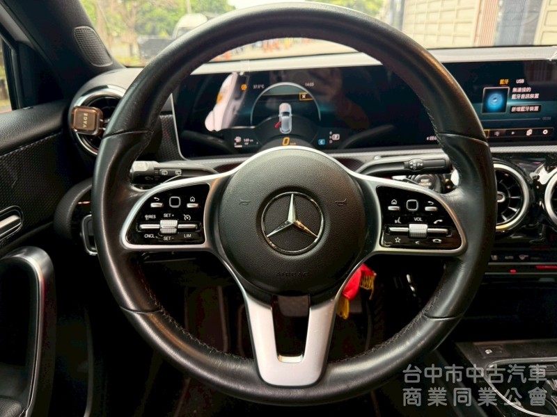 2018 BENZ A200