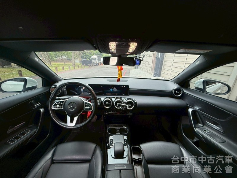 2018 BENZ A200