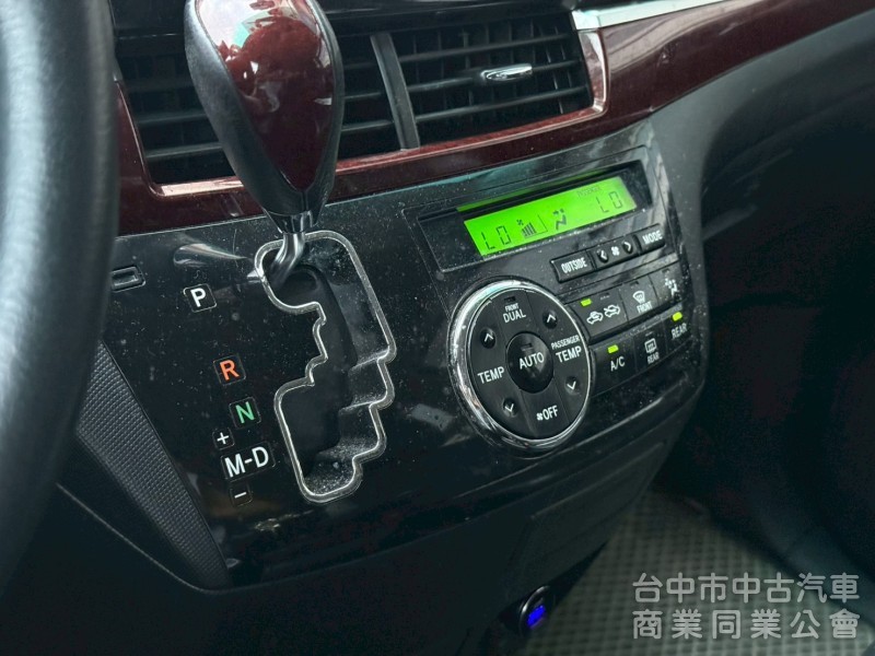 2018 TOYOTA PREVIA 2.4 七人座