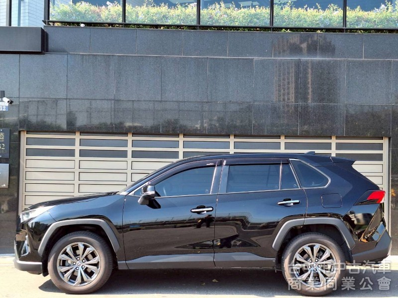 2022 TOYOTA RAV4 2.0 2WD