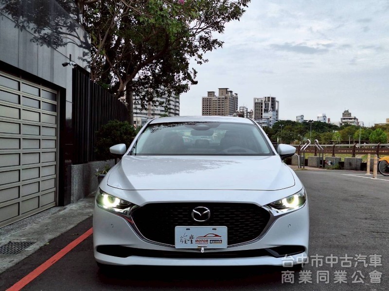 2024 MAZDA 3 四門 BOSE音響