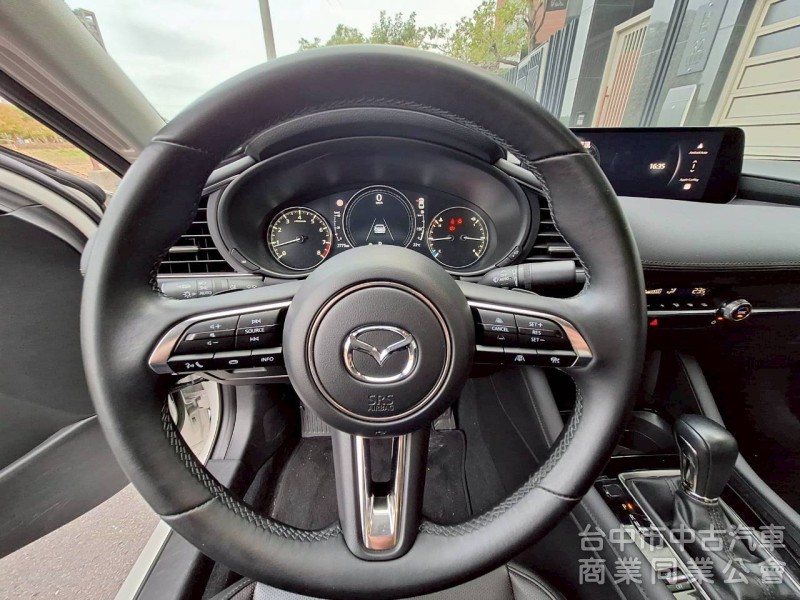 2024 MAZDA 3 四門 BOSE音響