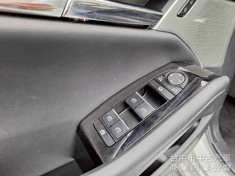 2024 MAZDA 3 四門 BOSE音響