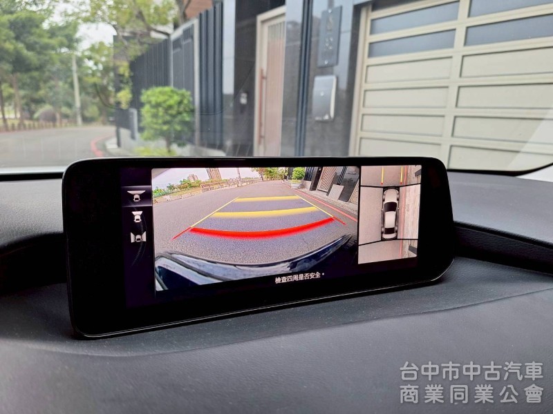 2024 MAZDA 3 四門 BOSE音響