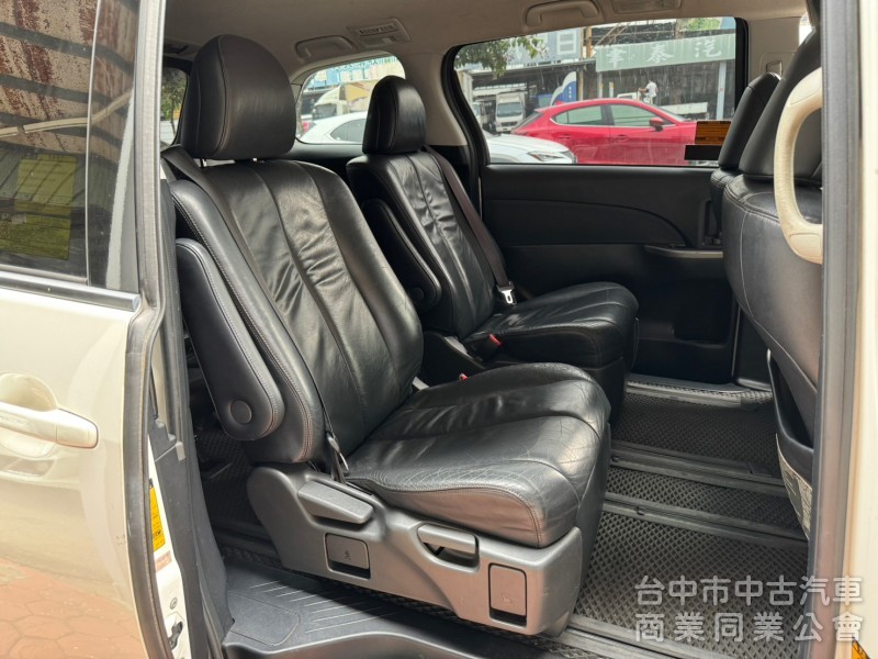 2014 Previa 2.4 豪華