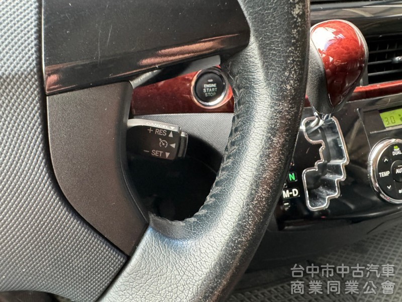 2014 Previa 2.4 豪華