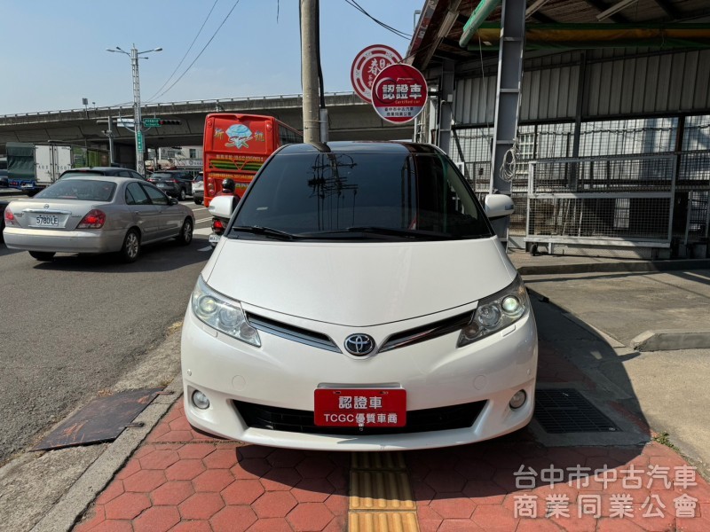 2014 Previa 2.4 豪華版 跑十三萬