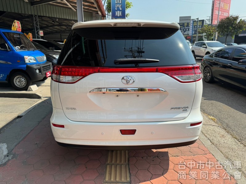 2014 Previa 2.4 豪華版 跑十三萬