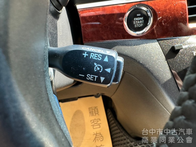 2014 Previa 2.4 豪華版 跑十三萬