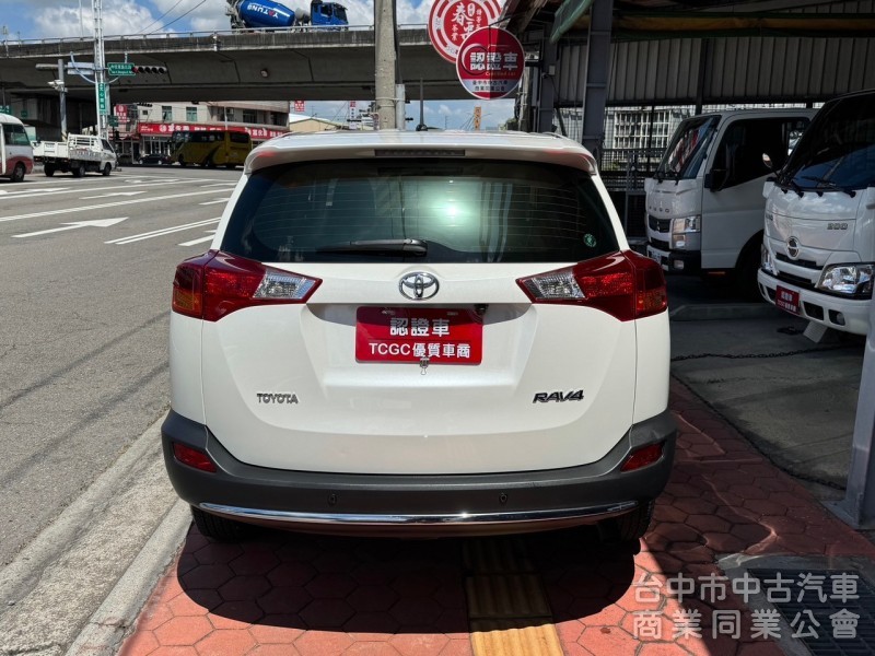 2015 Rav4 2.0 頂級 免鑰匙