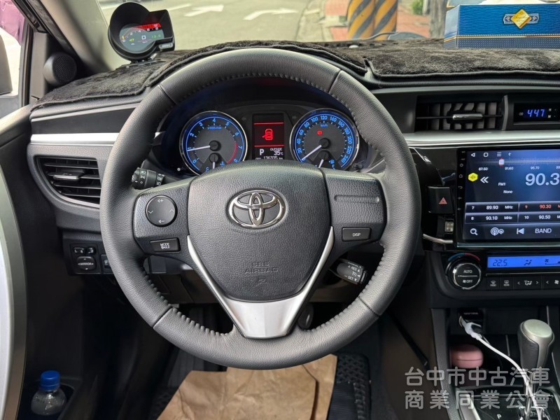 2015 Altis 1.8 頂級 跑十三萬