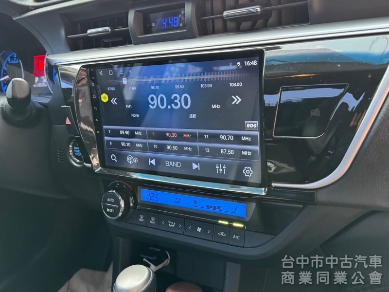 2015 Altis 1.8 頂級 跑十三萬