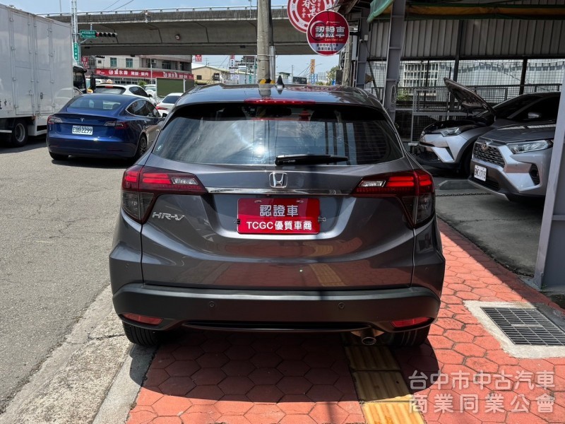 2019 HRV 1.8S 跑七萬