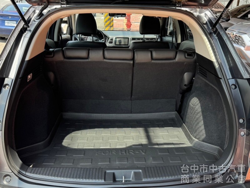 2019 HRV 1.8S 跑七萬