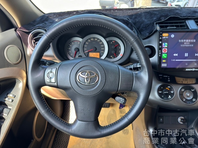 2011 Rav4 2.4 G 跑十七萬