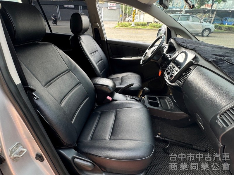 2013 innova 2.0 跑20萬