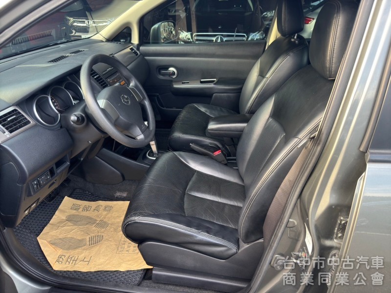 2013 Tiida 1.8 5D 跑十七萬