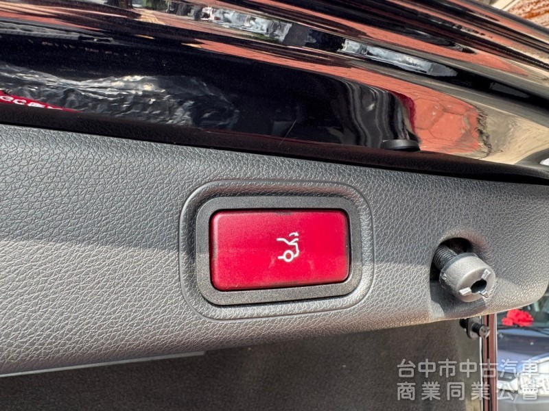 2019 E200 總代理 跑七萬