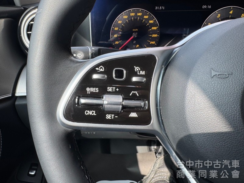 2019 E200 總代理 跑七萬