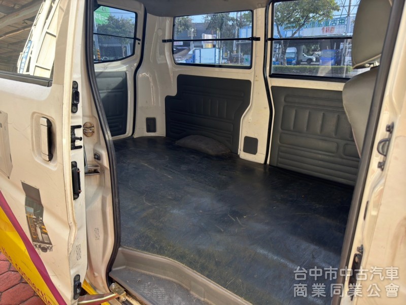 2018 菱利廂型車 跑十八萬