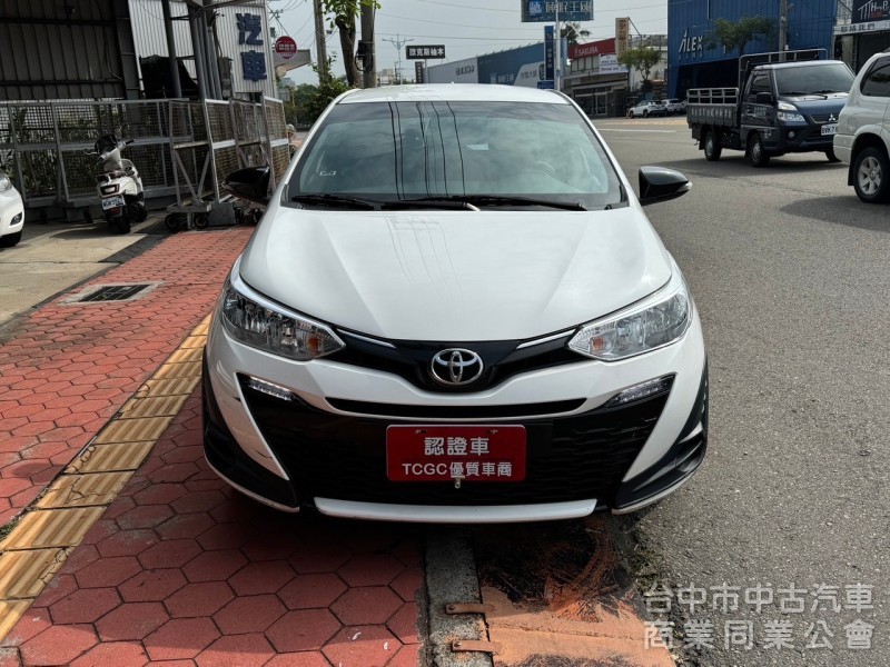 2022 Yaris 1.5