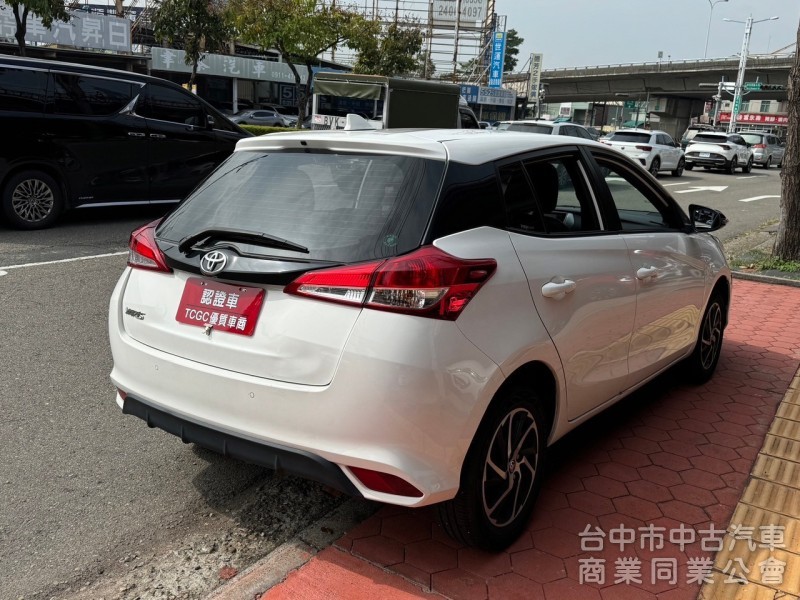 2022 Yaris 1.5