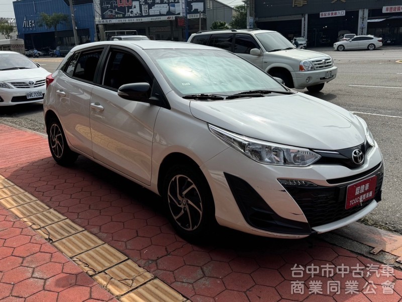 2022 Yaris 1.5