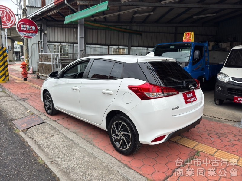 2022 Yaris 1.5經典跑五萬